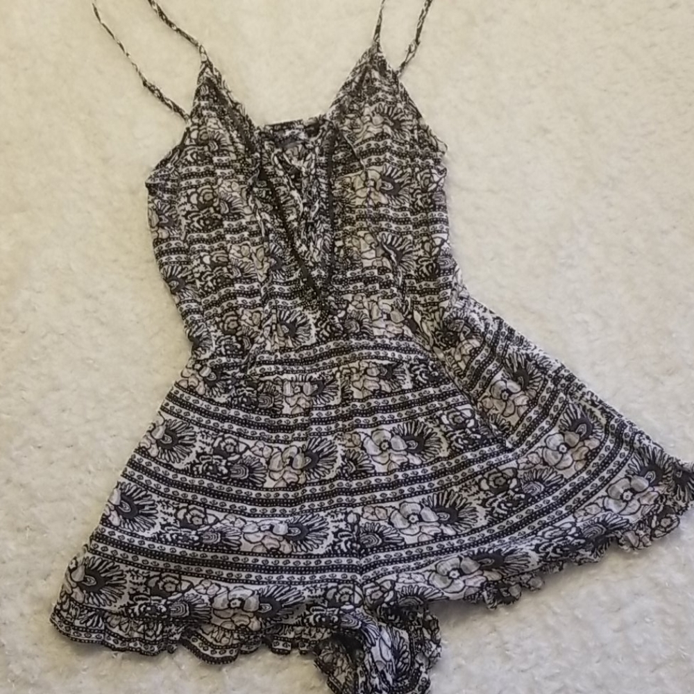 American Eagle Romper